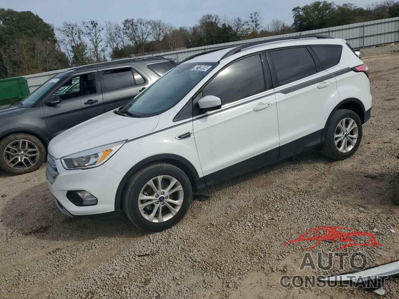FORD ESCAPE 2018 - 1FMCU0GD3JUD30067