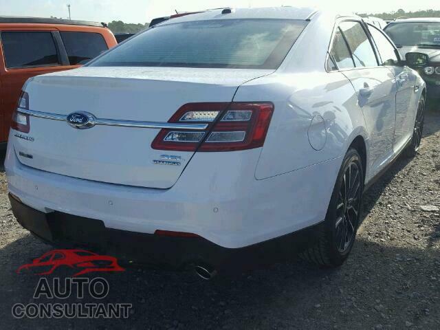 FORD TAURUS 2018 - 1FAHP2E87JG113175