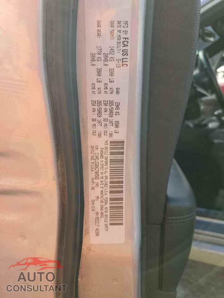 DODGE DURANGO 2019 - 1C4RDJDG8KC780565