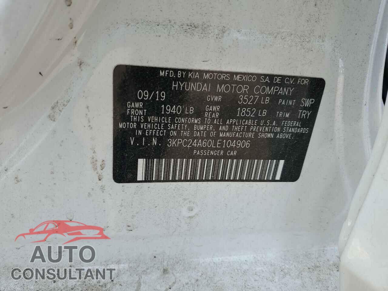 HYUNDAI ACCENT 2020 - 3KPC24A60LE104906