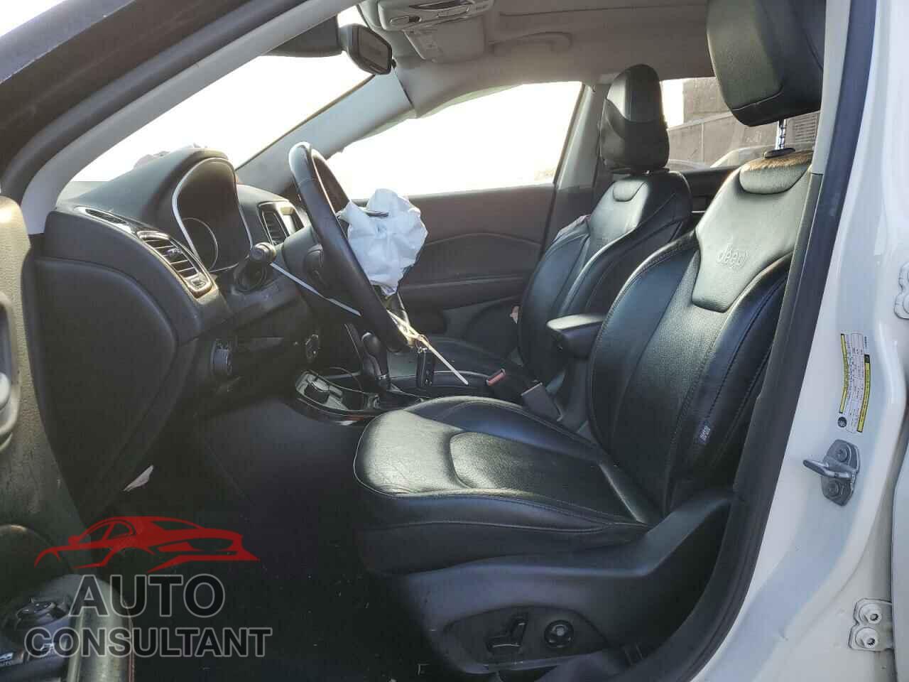 JEEP COMPASS 2018 - 3C4NJDCBXJT238238