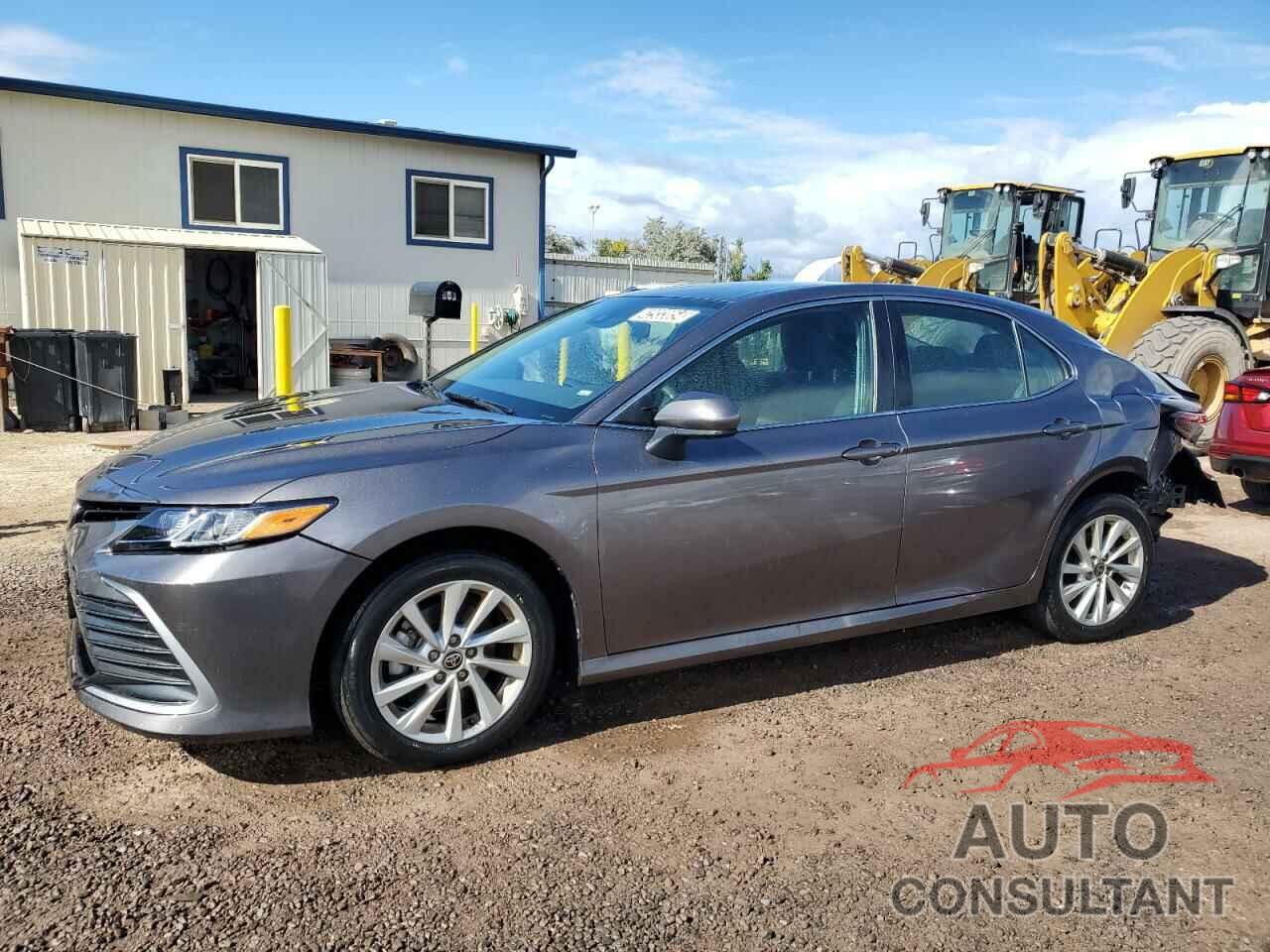 TOYOTA CAMRY 2022 - 4T1C11AK1NU639287