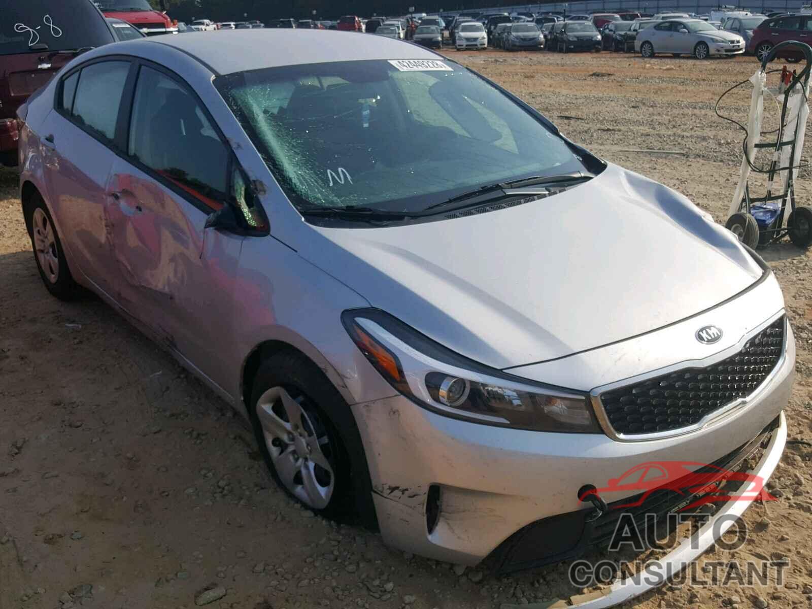 KIA FORTE 2018 - 3KPFK4A75JE217687