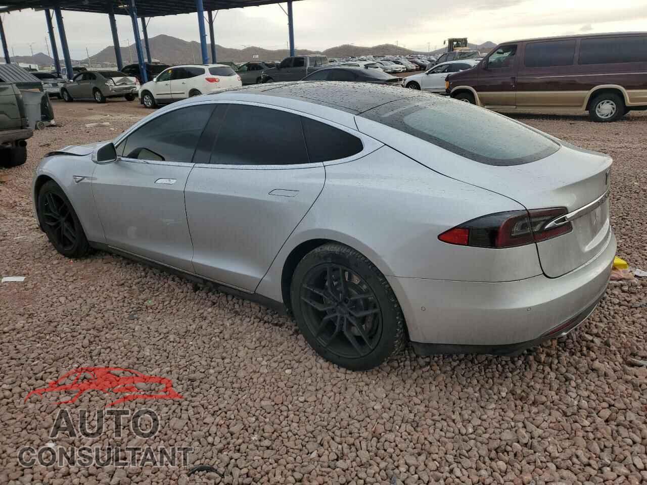 TESLA MODEL S 2014 - 5YJSA1H16EFP60807