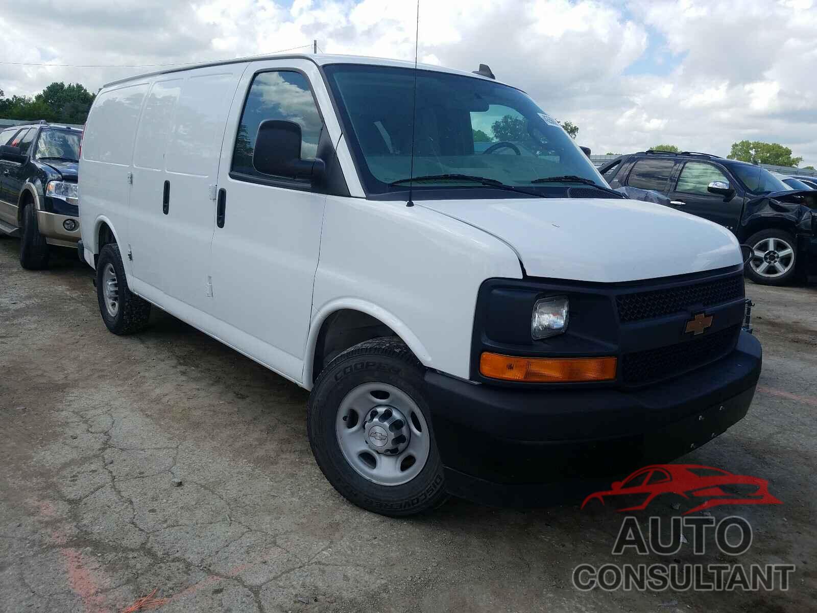 CHEVROLET EXPRESS 2017 - 1GCWGAFGXH1313725