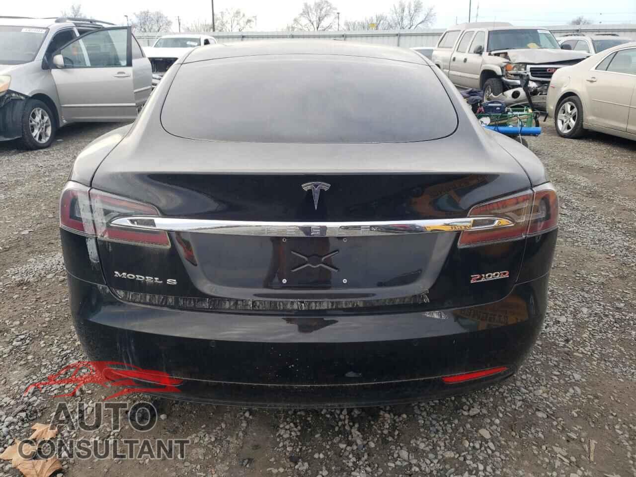 TESLA MODEL S 2018 - 5YJSA1E44JF272979