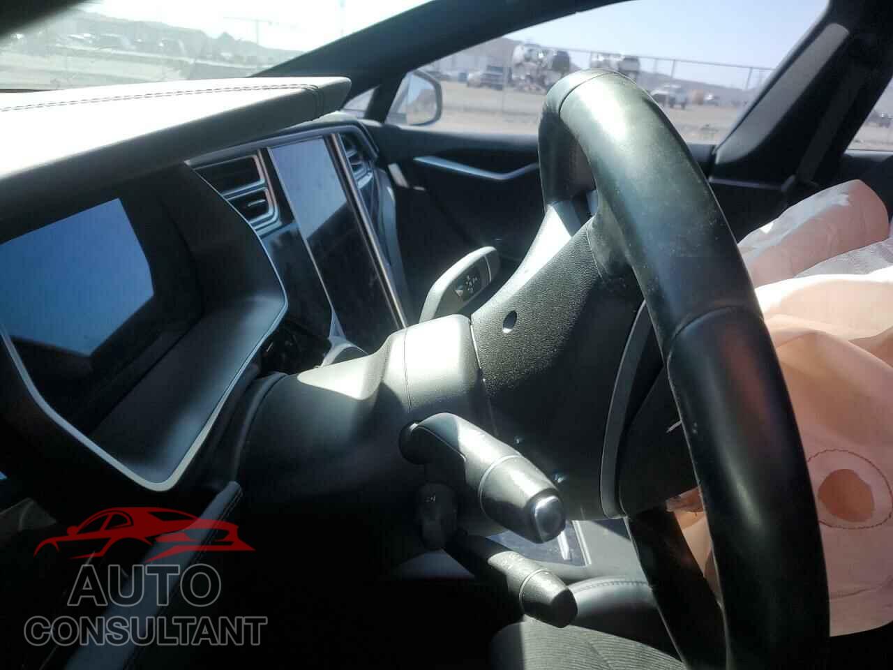 TESLA MODEL S 2017 - 5YJSA1E19HF210008