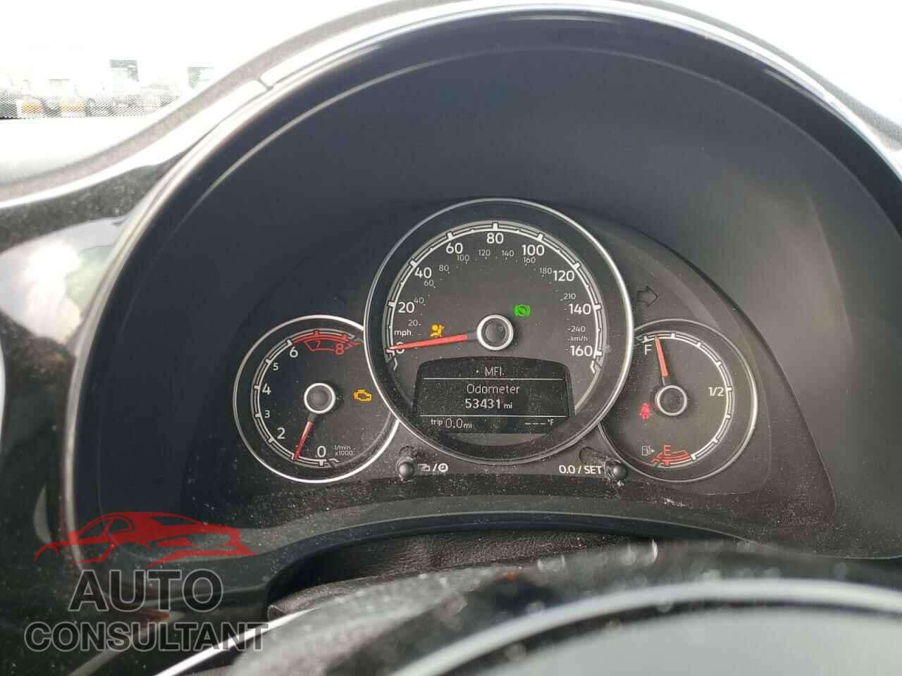 VOLKSWAGEN BEETLE 2017 - 3VWF17AT4HM626004