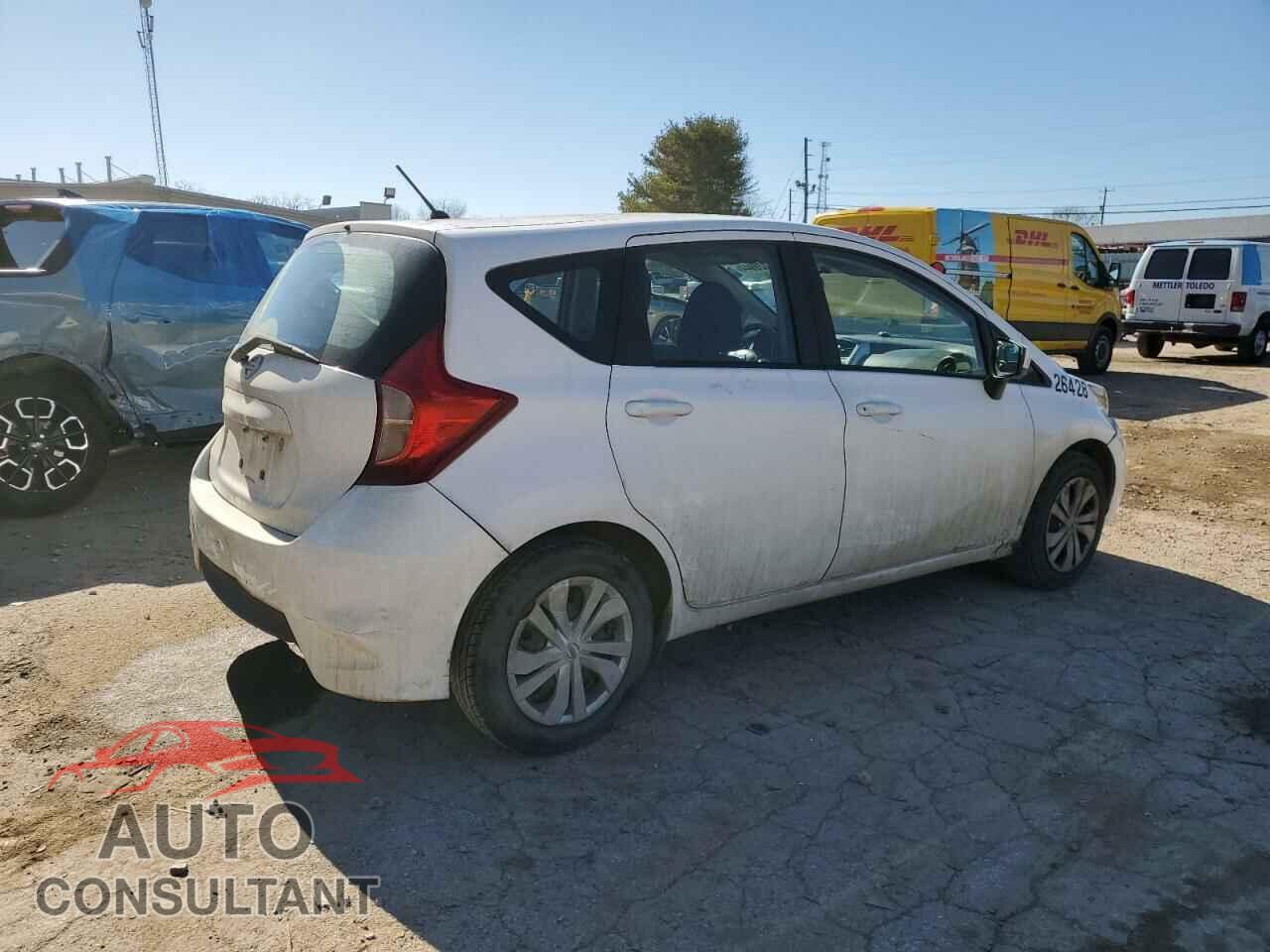 NISSAN VERSA 2017 - 3N1CE2CP3HL375918