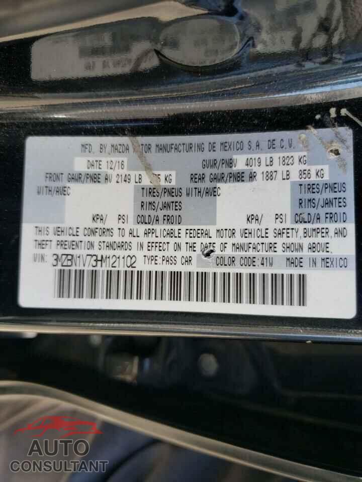 MAZDA 3 2017 - 3MZBN1V73HM121102