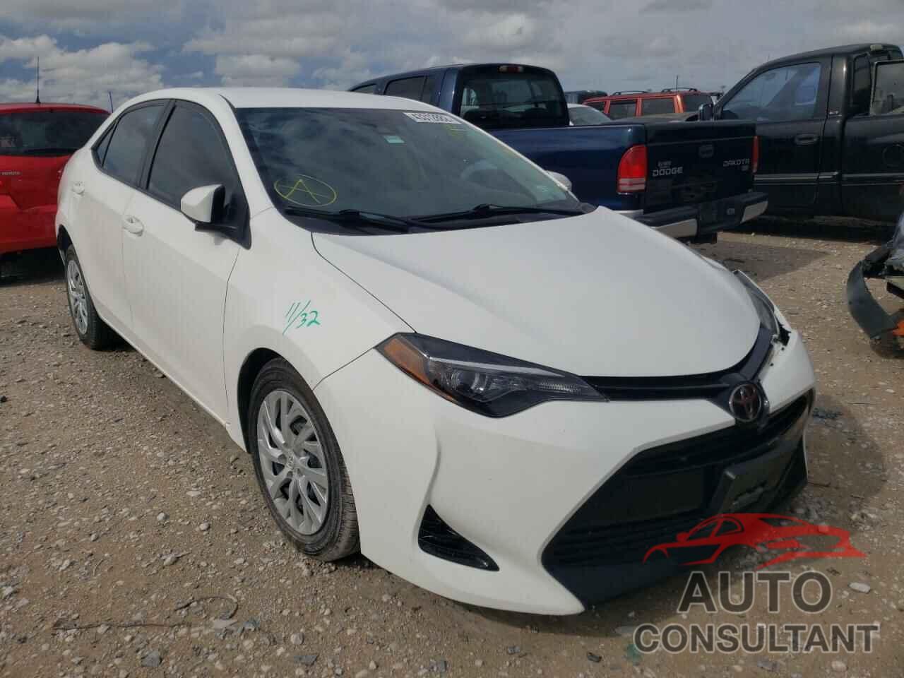 TOYOTA COROLLA 2017 - 5YFBURHEXHP693890