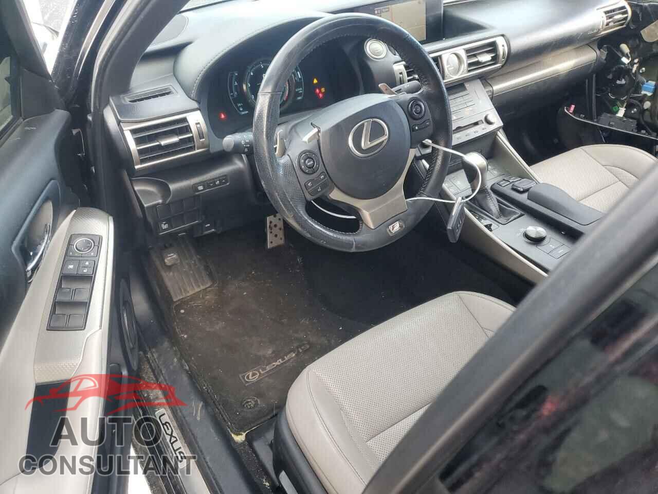 LEXUS IS 2015 - JTHCE1D24F5007365