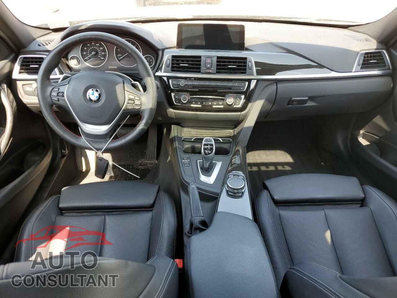 BMW 3 SERIES 2016 - WBA8E3G51GNU01252