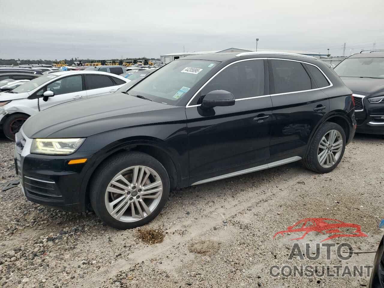 AUDI Q5 2018 - WA1BNAFY3J2003827