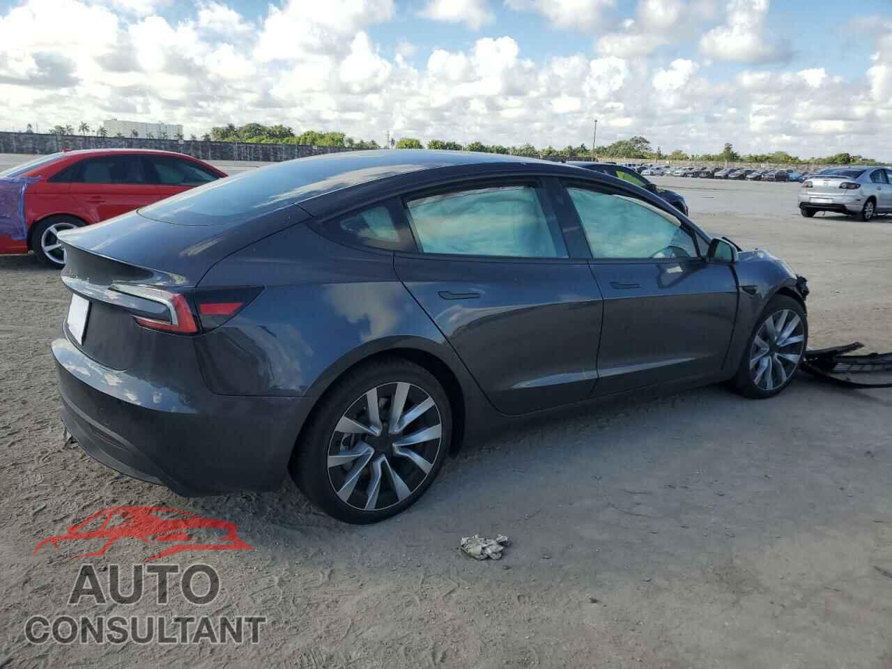 TESLA MODEL 3 2024 - 5YJ3E1EA2RF752321