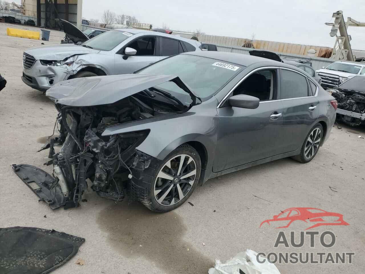 NISSAN ALTIMA 2018 - 1N4AL3AP2JC267445