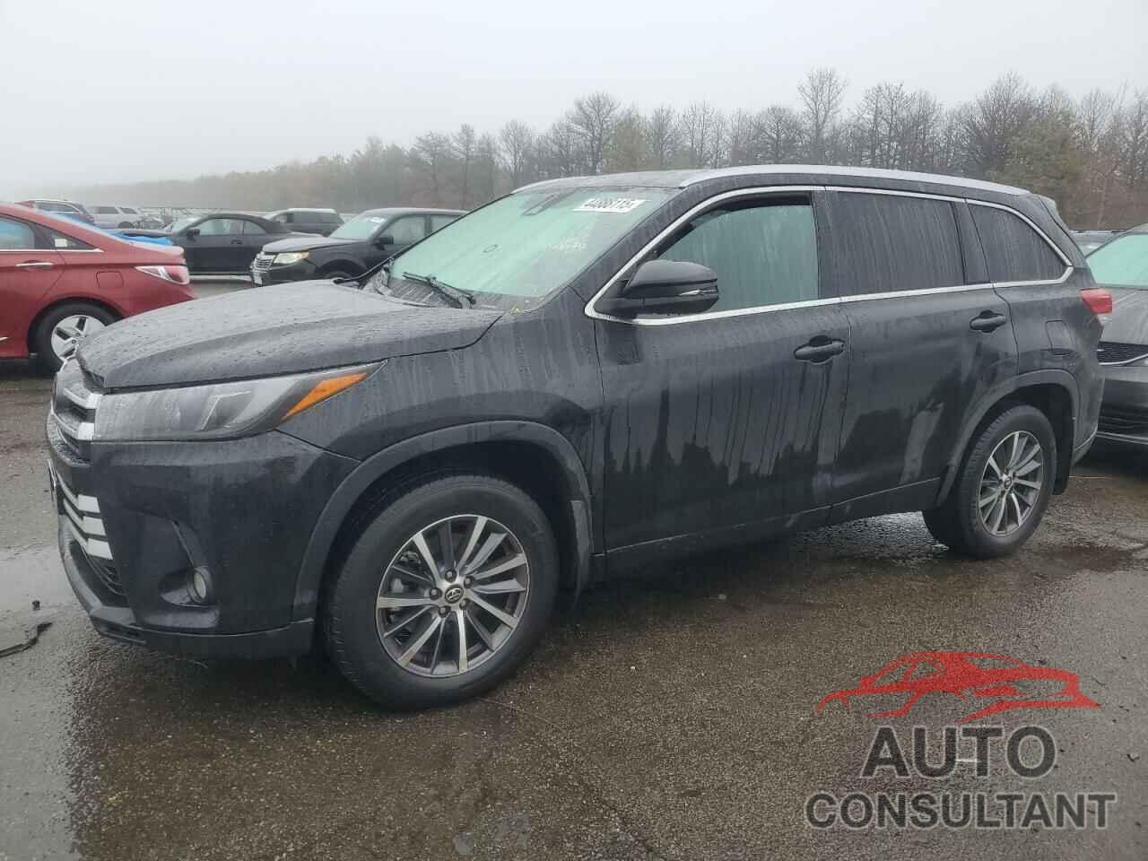 TOYOTA HIGHLANDER 2018 - 5TDJZRFH7JS546854