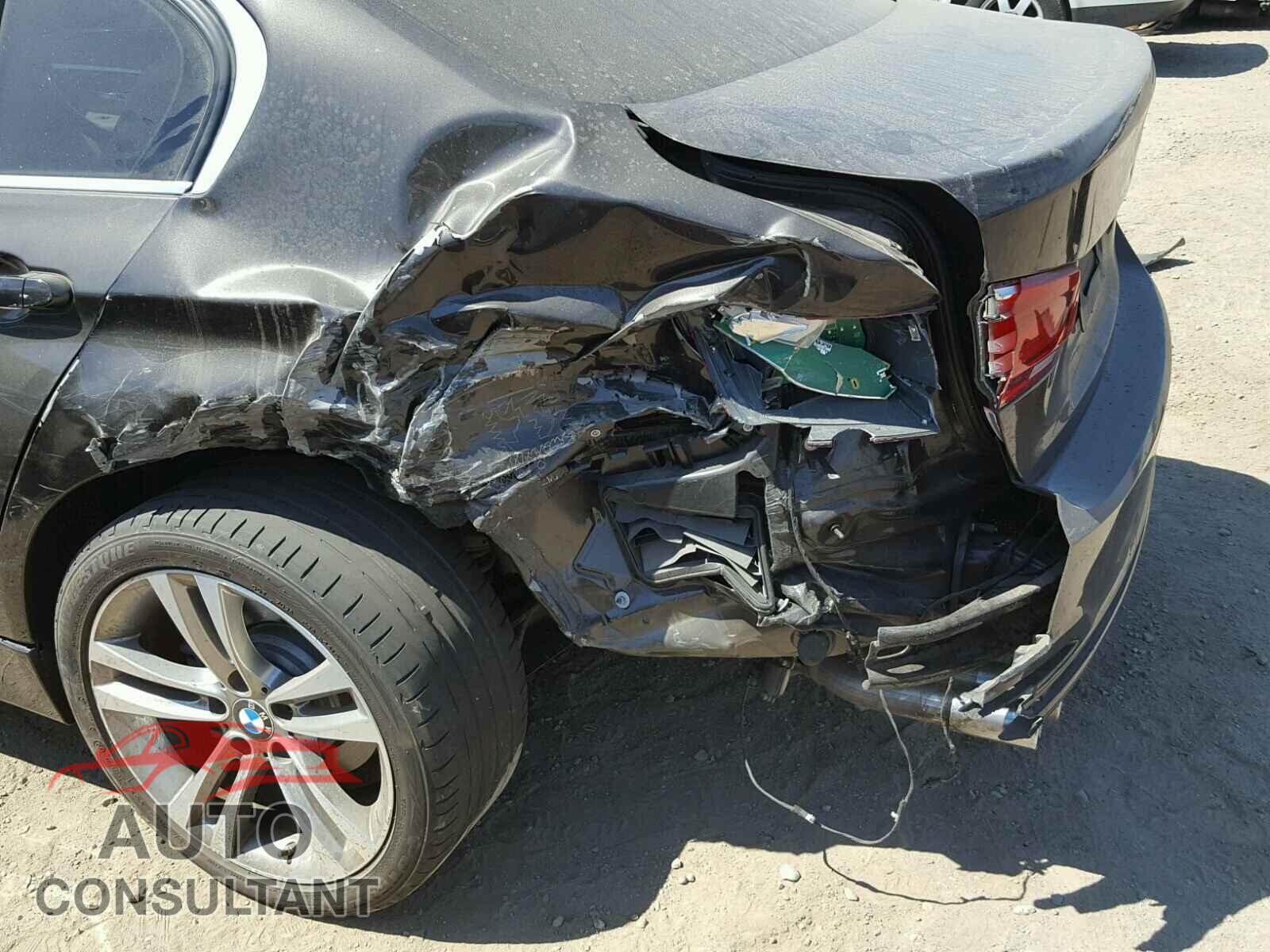 BMW 3 SERIES 2016 - WBA8E9C56GK646638