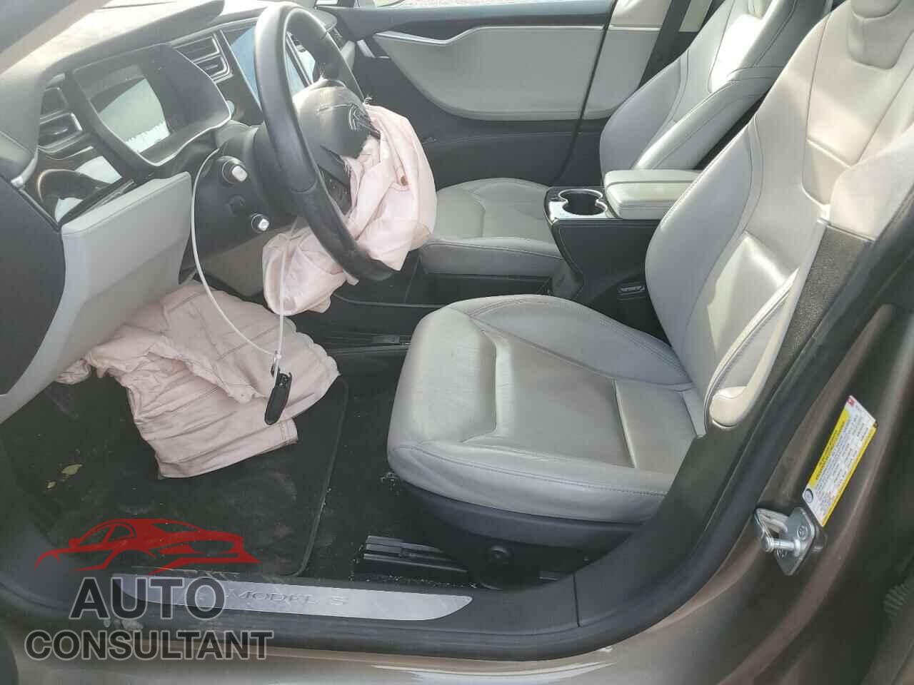 TESLA MODEL S 2015 - 5YJSA1E26FF107912