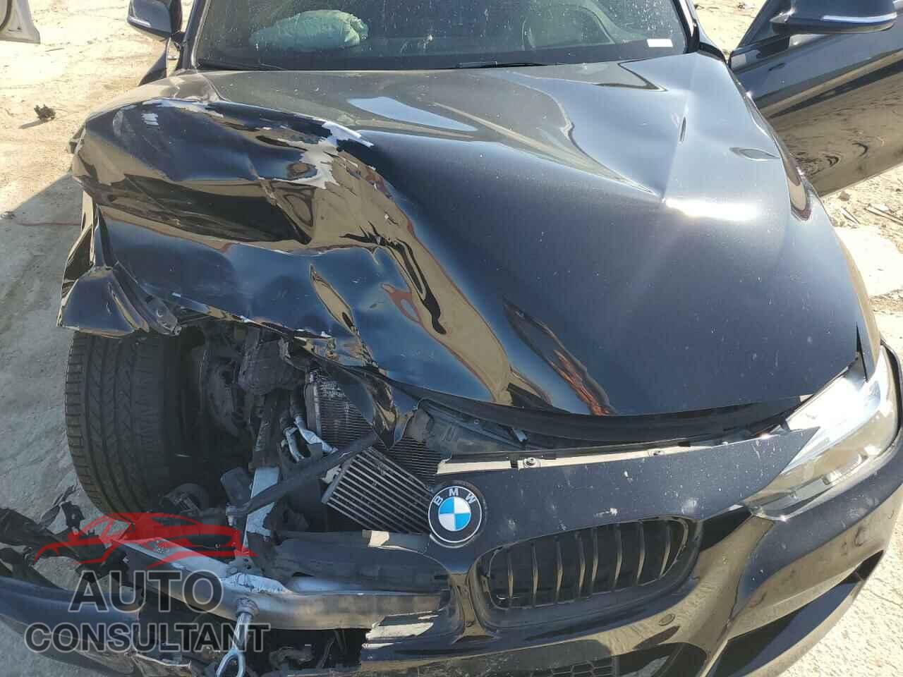 BMW 3 SERIES 2016 - WBA8B3G51GNT62249