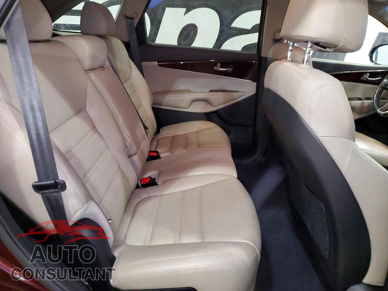KIA SORENTO 2017 - 5XYPGDA36HG324845