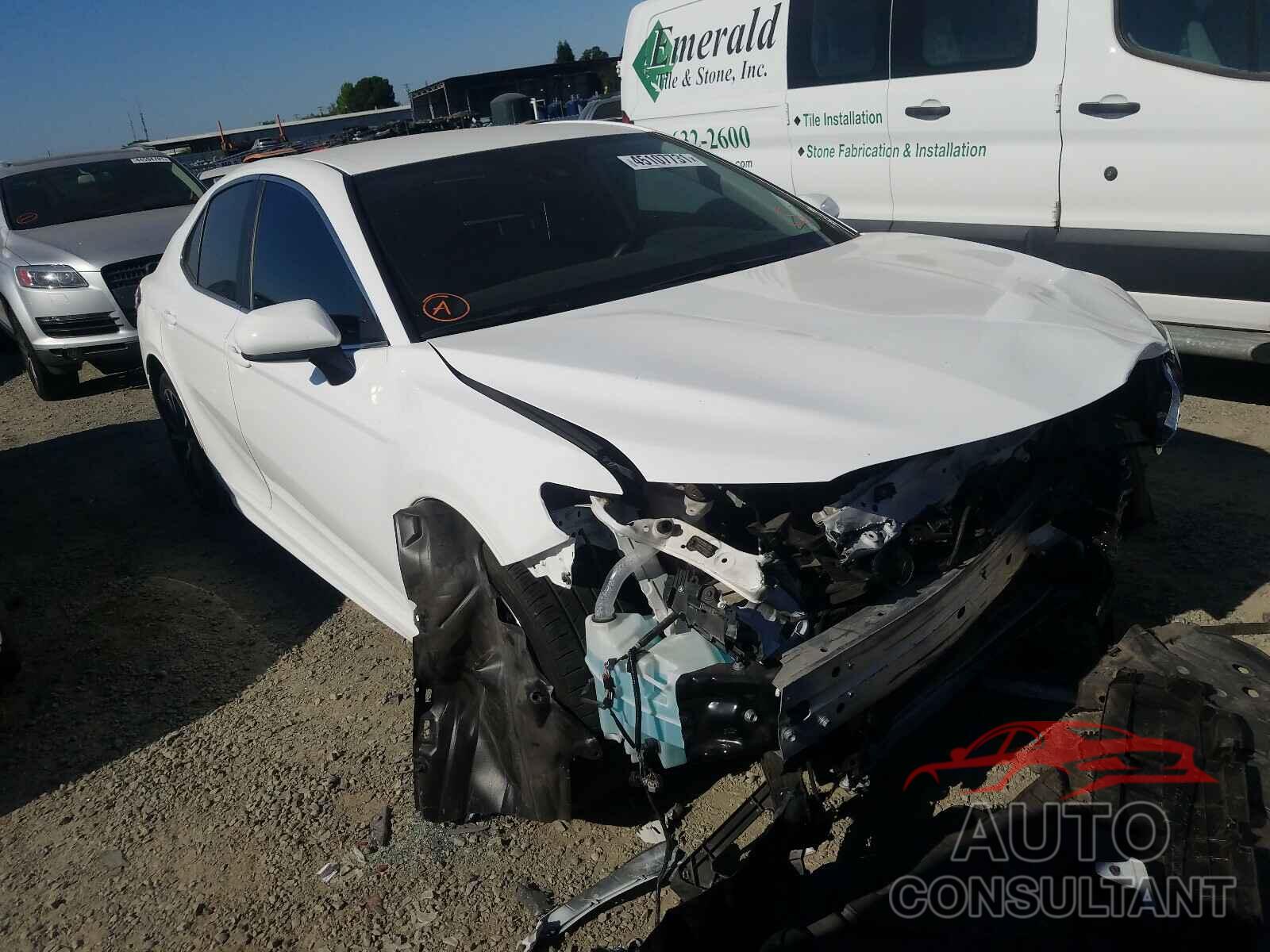 TOYOTA CAMRY 2019 - 4T1B11HK1KU752184