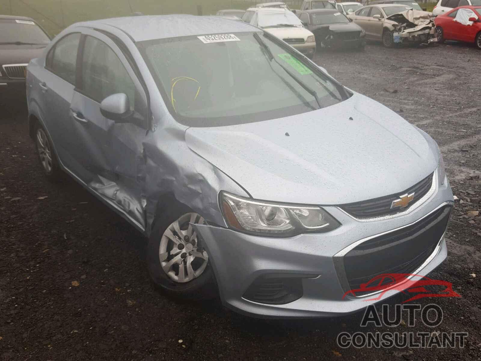 CHEVROLET SONIC 2018 - 1G1JB5SG6J4124346