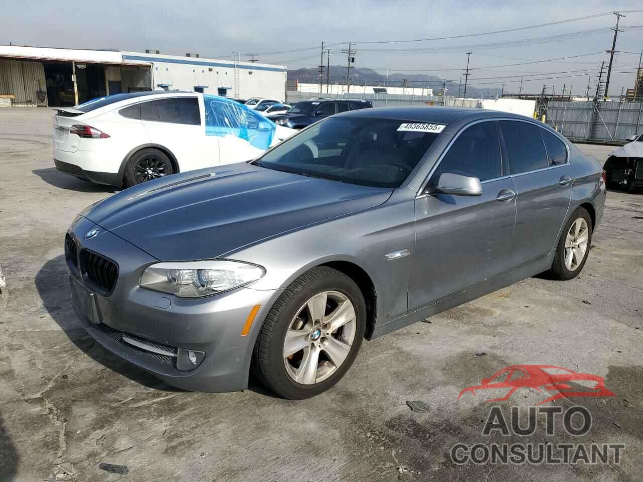 BMW 5 SERIES 2013 - WBAXG5C55DDY35134