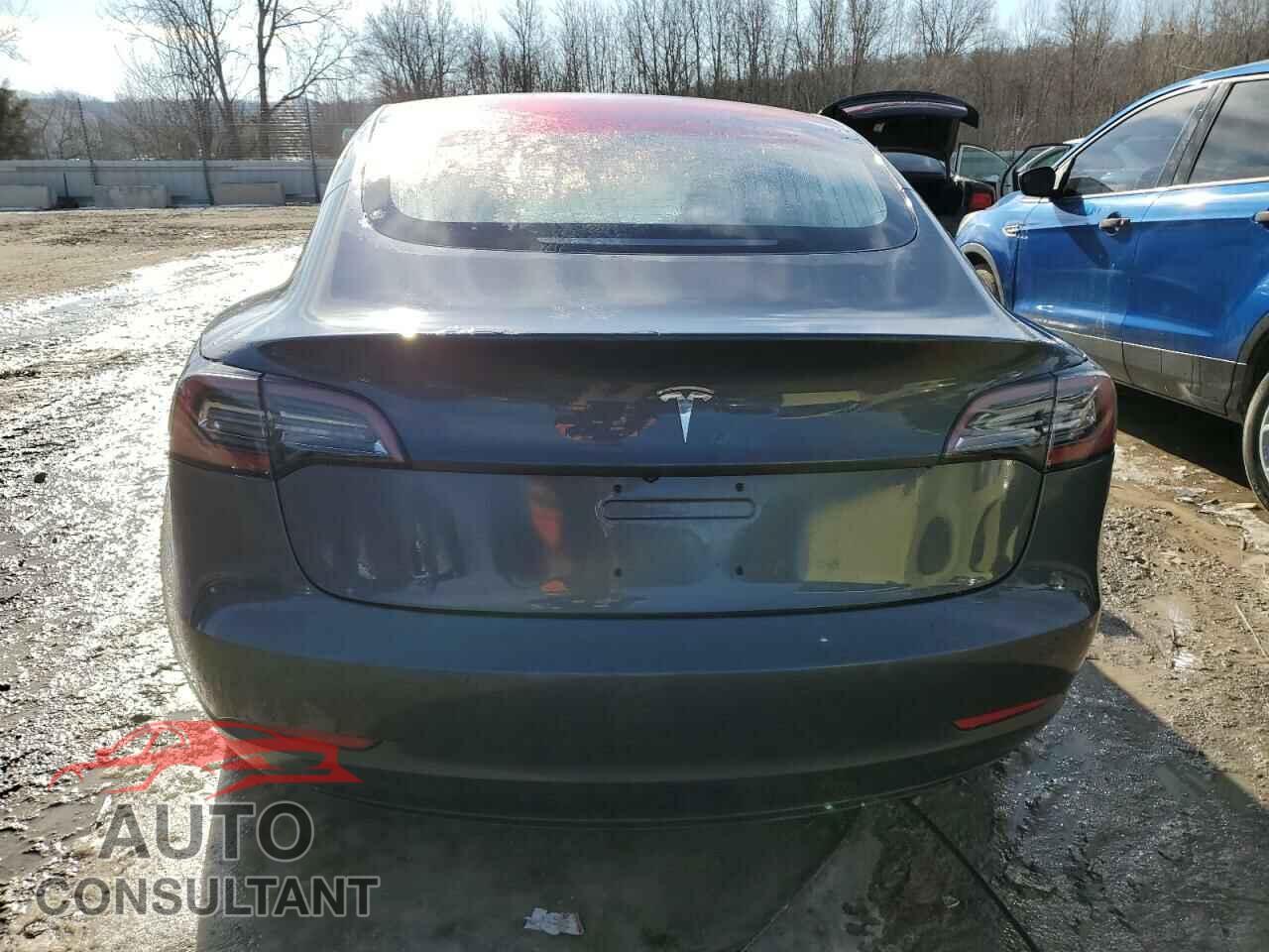 TESLA MODEL 3 2018 - 5YJ3E1EA8JF012051