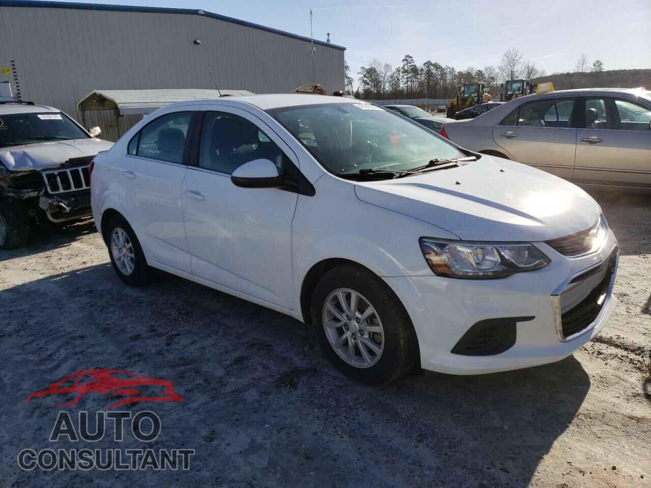 CHEVROLET SONIC 2017 - 1G1JD5SH6H4119404