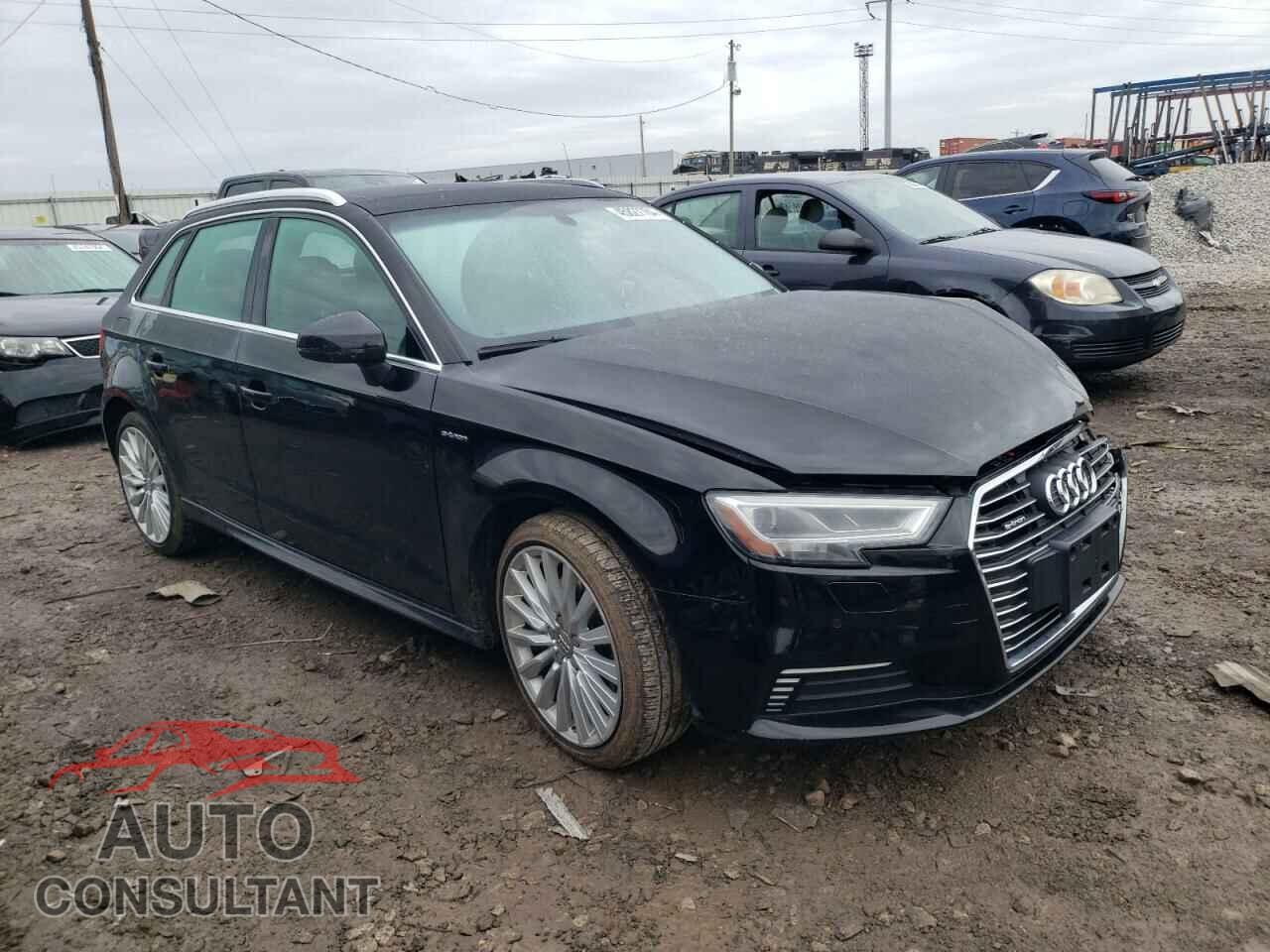 AUDI A3 2017 - WAUTPBFF5HA036222