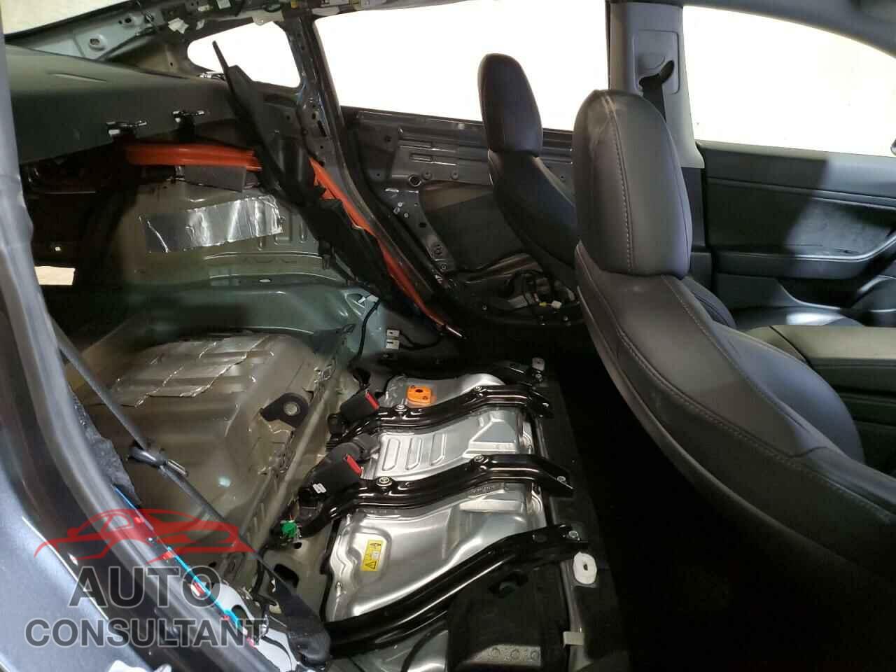 TESLA MODEL 3 2021 - 5YJ3E1EB4MF923846