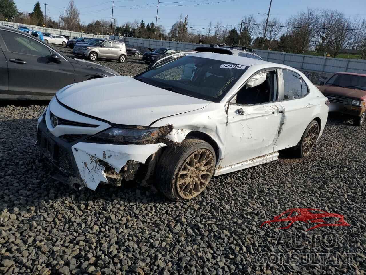 TOYOTA CAMRY 2023 - 4T1G11BK8PU073227