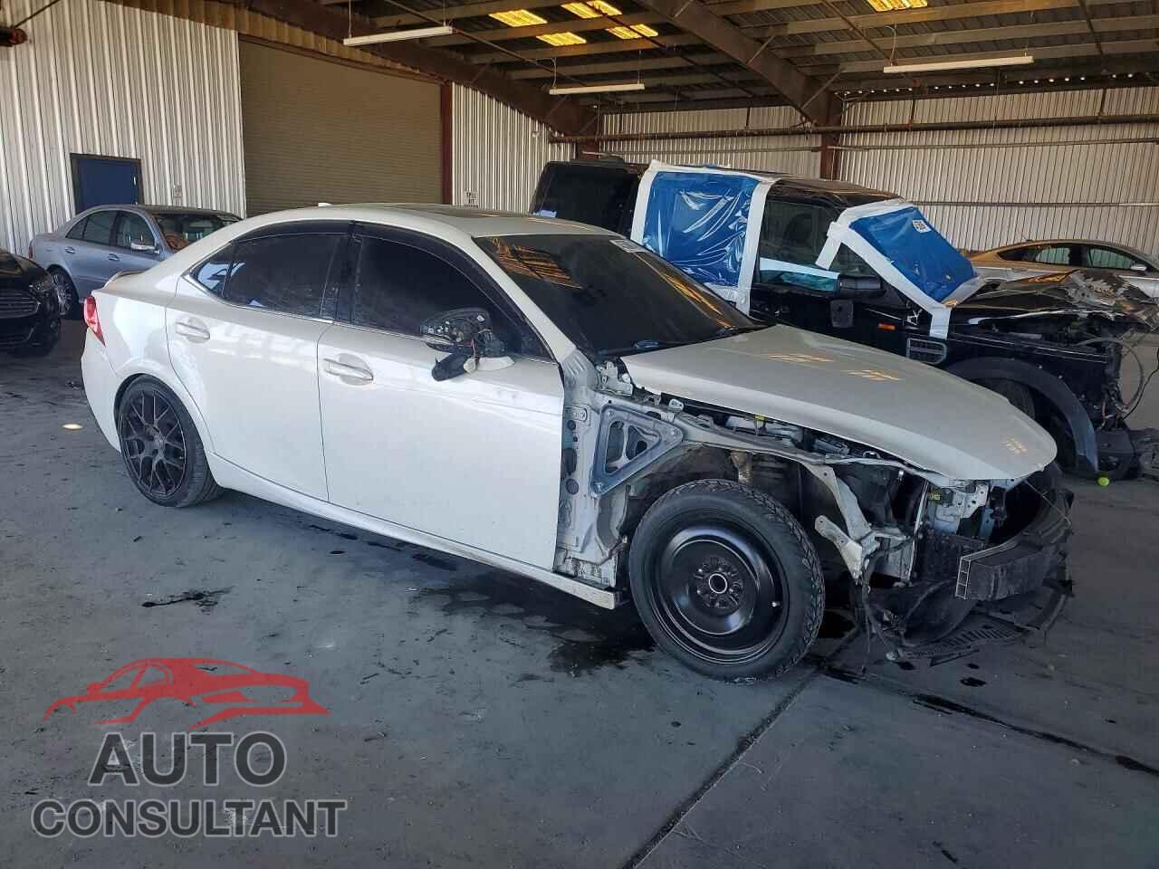 LEXUS IS 2015 - JTHBF1D25F5060844