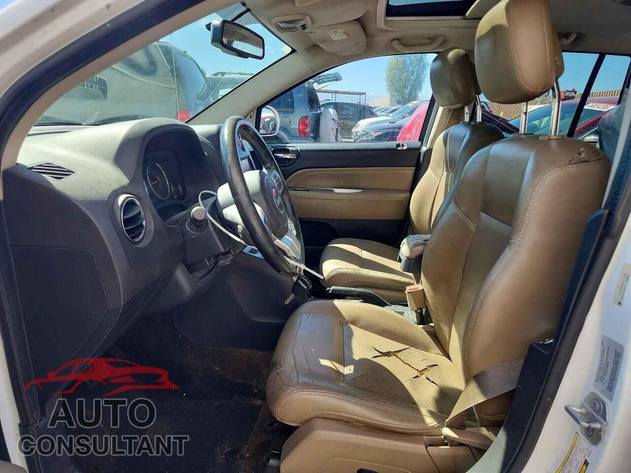 JEEP COMPASS 2015 - 1C4NJCEA3FD115781