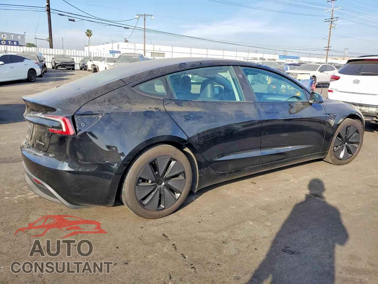 TESLA MODEL 3 2025 - 5YJ3E1EB2SF970757