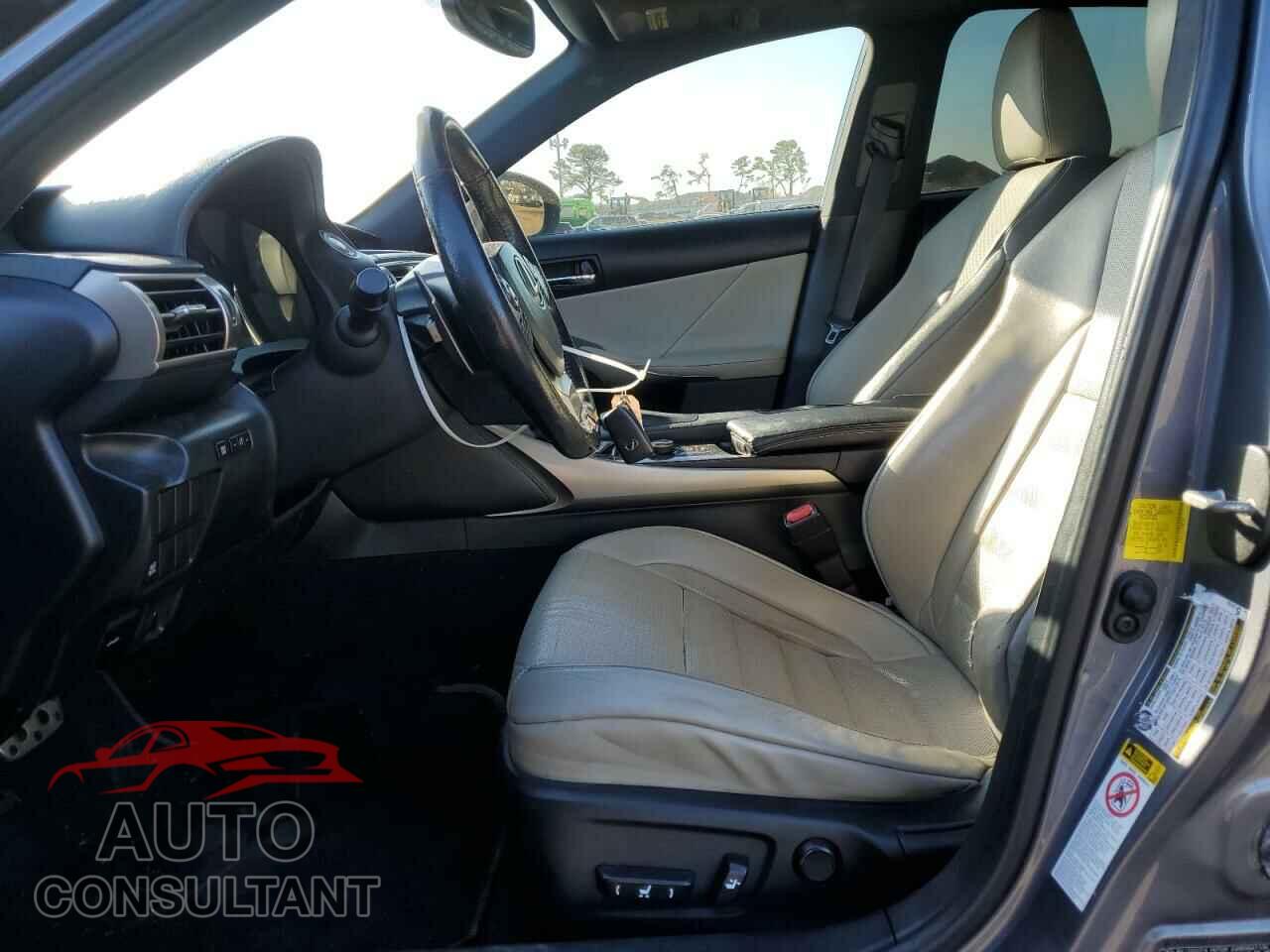 LEXUS IS 2014 - JTHCF1D23E5001567