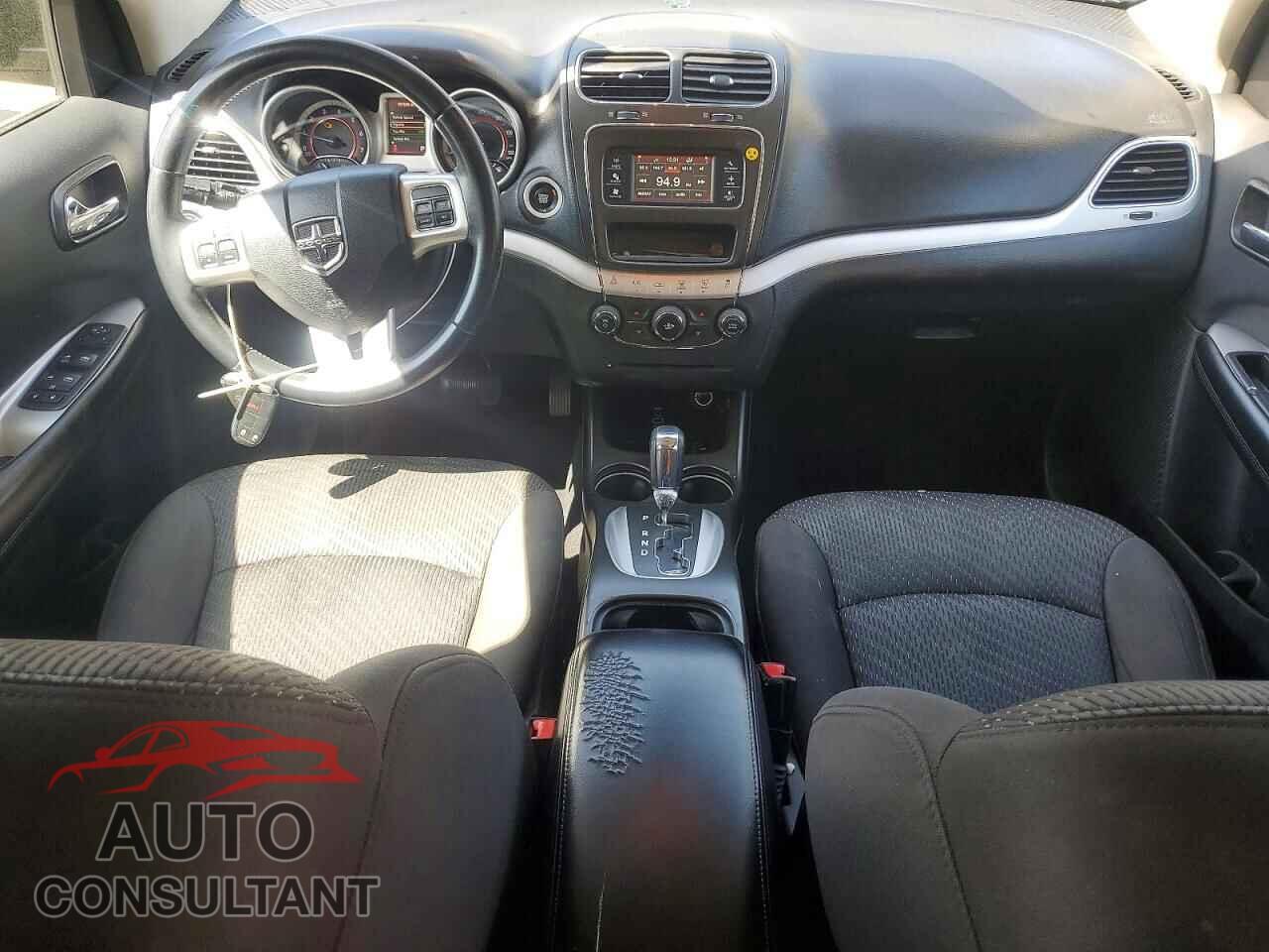 DODGE JOURNEY 2017 - 3C4PDCBB9HT557247