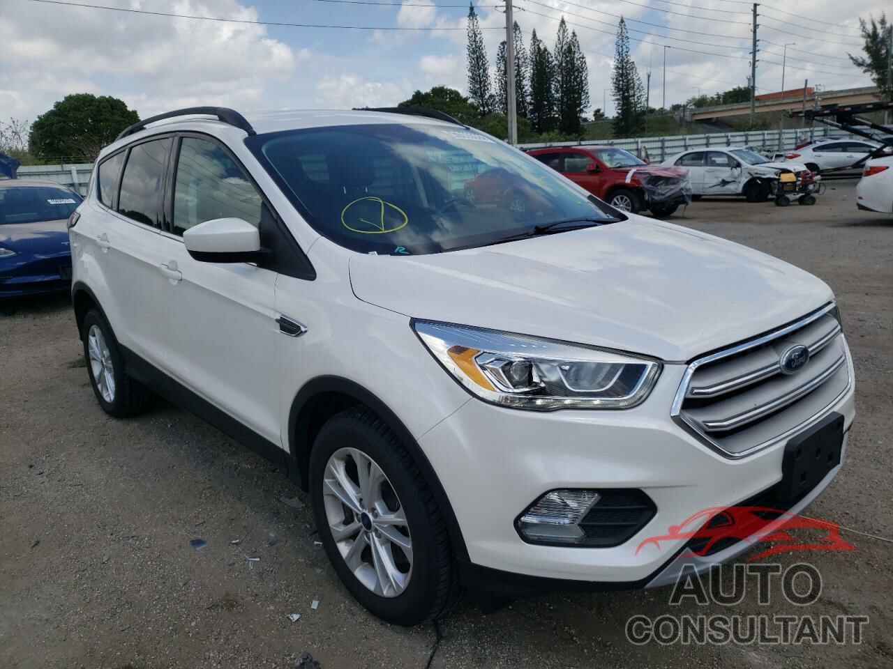 FORD ESCAPE 2018 - 1FMCU9HD3JUA88027