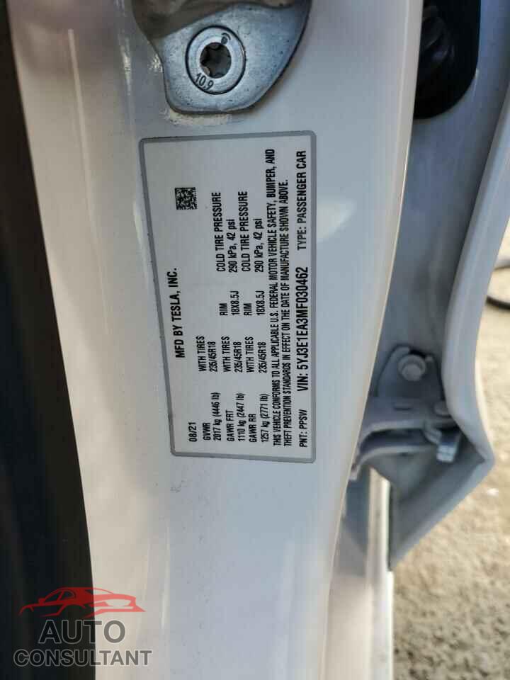 TESLA MODEL 3 2021 - 5YJ3E1EA3MF030462