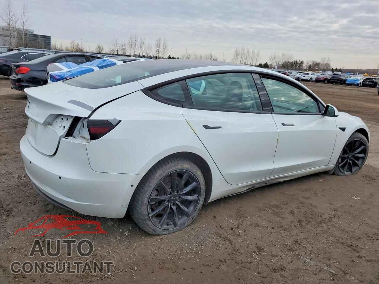 TESLA MODEL 3 2022 - 5YJ3E1EA7NF165400