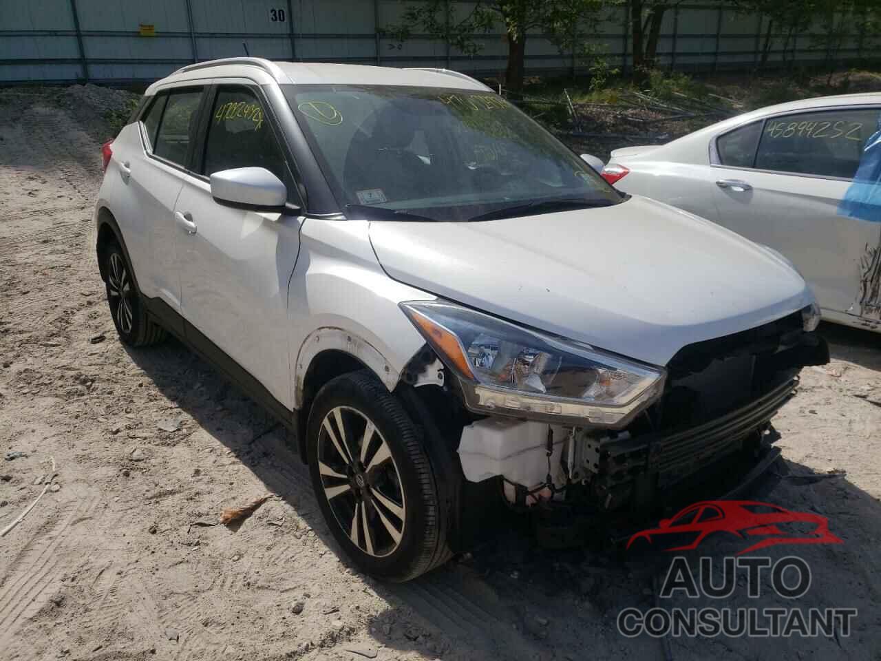 NISSAN KICKS 2018 - 3N1CP5CU2JL513519