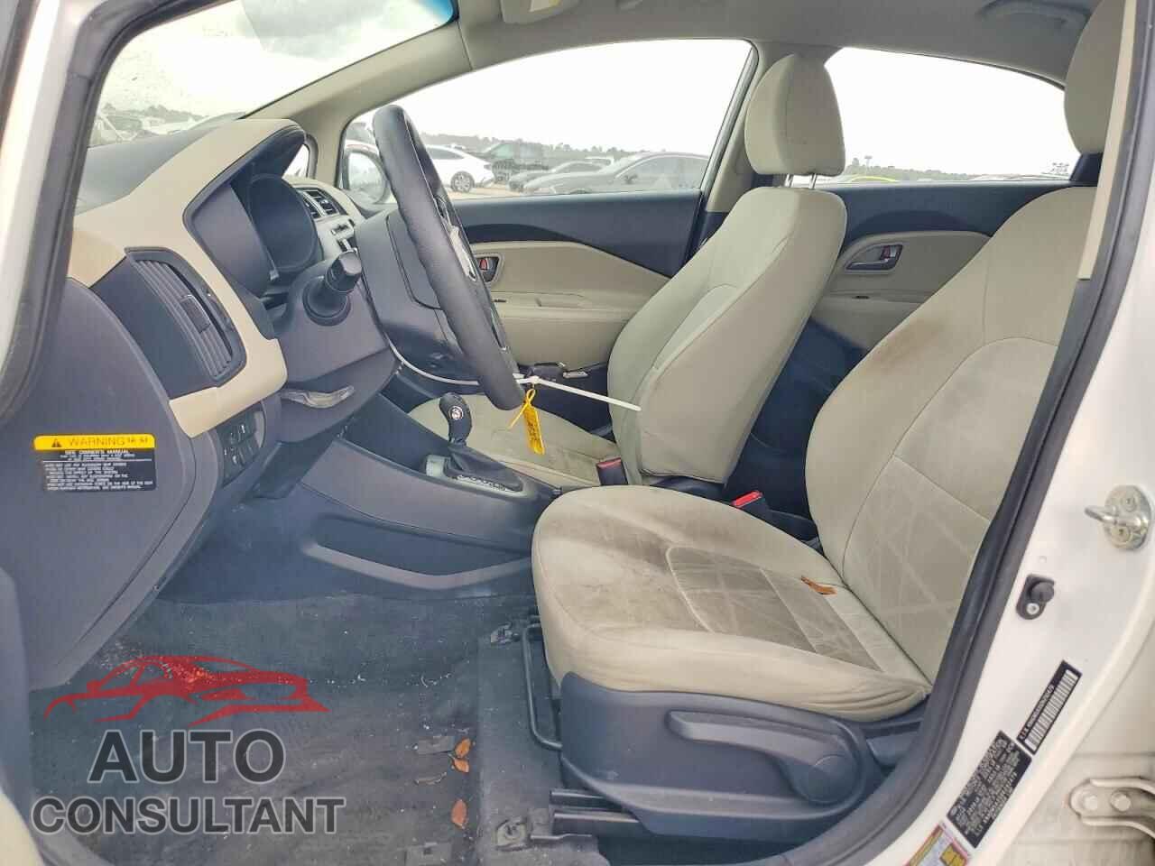 KIA RIO 2013 - KNADM5A35D6292479