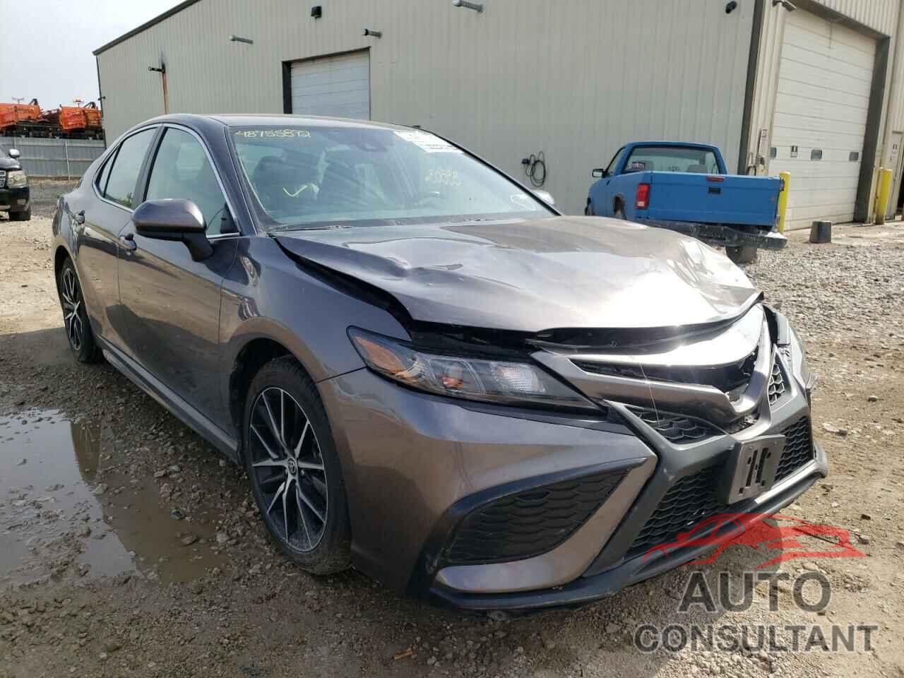 TOYOTA CAMRY 2021 - 4T1G11AK8MU588144