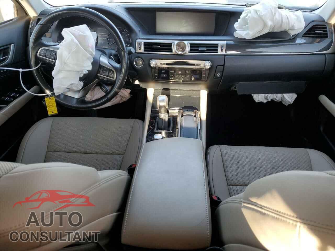 LEXUS GS200 2017 - JTHBA1BL3HA004583