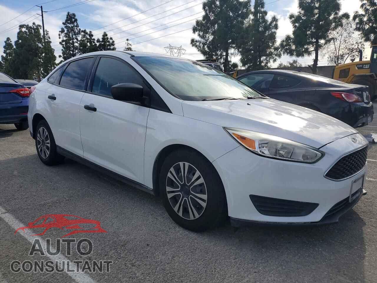 FORD FOCUS 2017 - 1FADP3E27HL254829