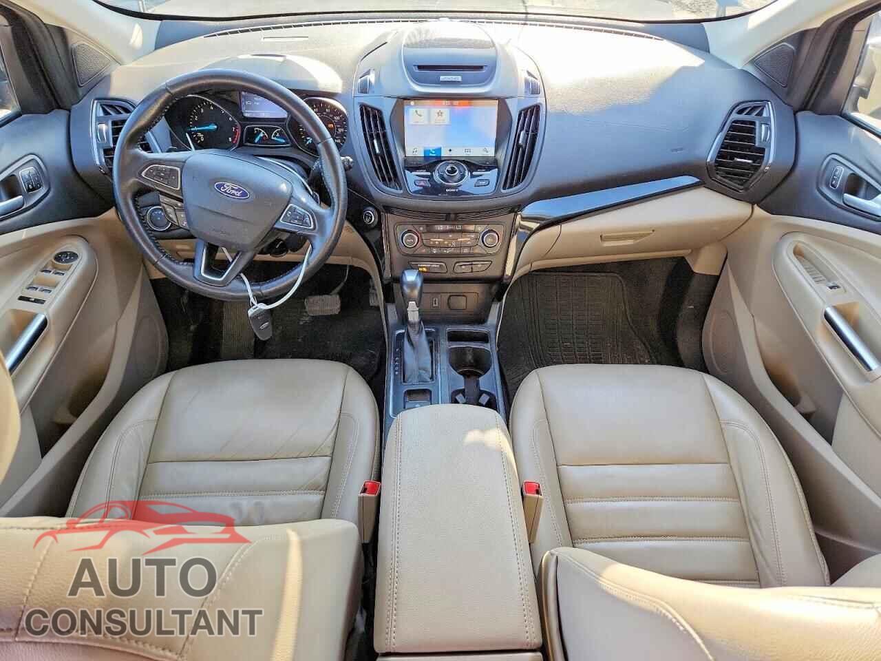 FORD ESCAPE 2017 - 1FMCU9JD6HUB48211