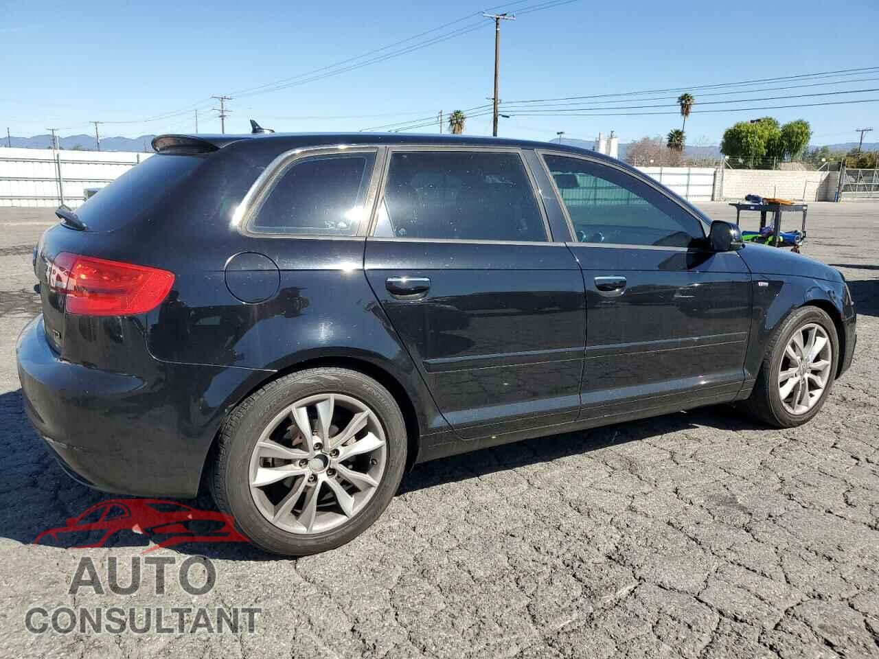 AUDI A3 2012 - WAUBJBFM7CA079724