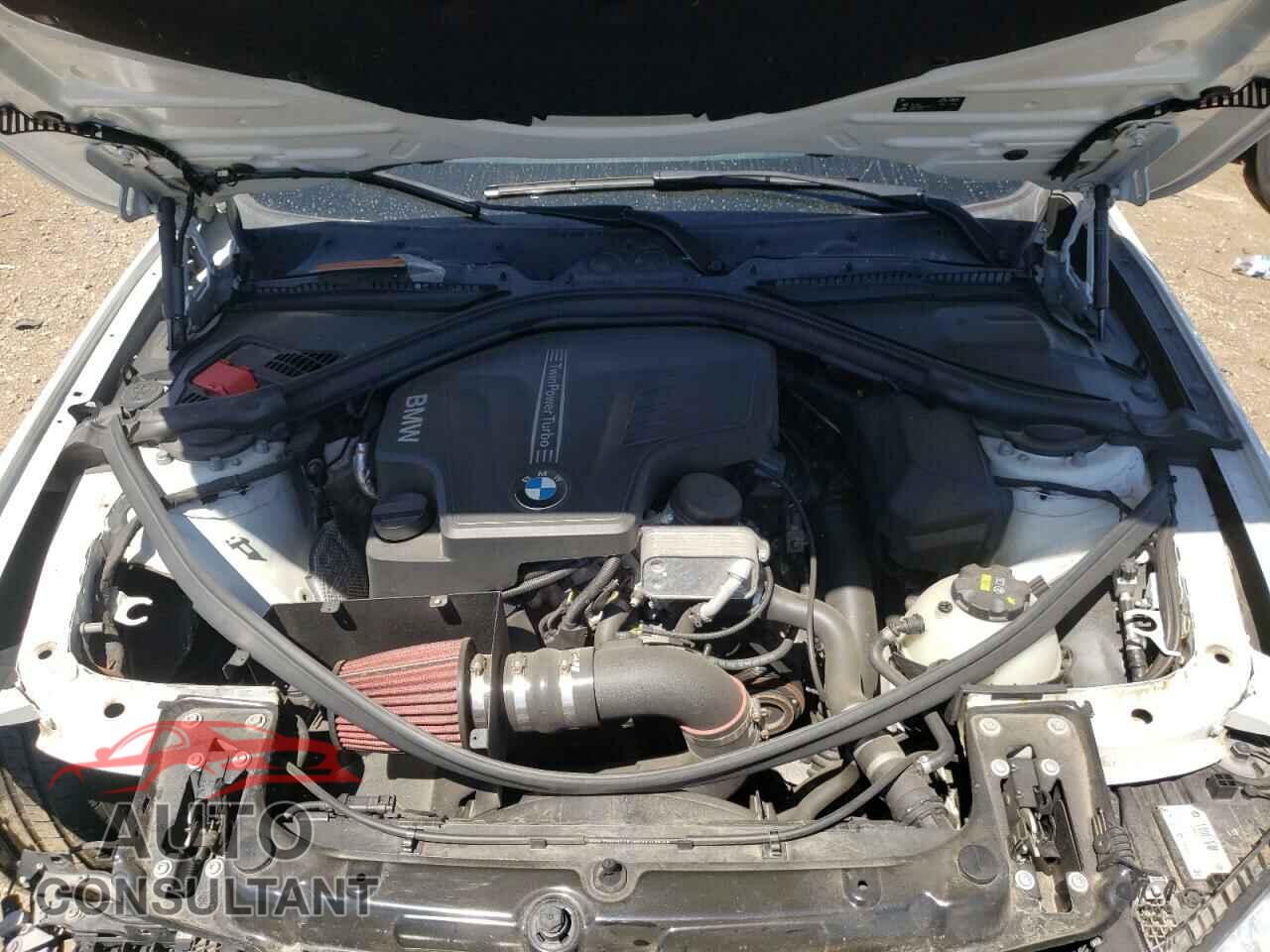 BMW 3 SERIES 2016 - WBA8E3G51GNU02093