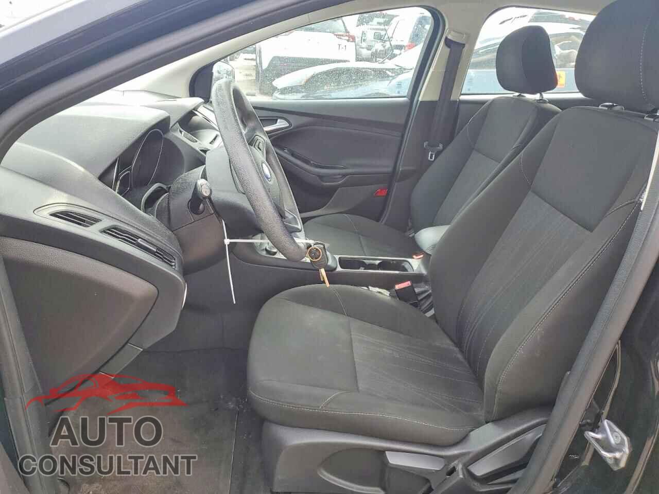 FORD FOCUS 2017 - 1FADP3K25HL248015